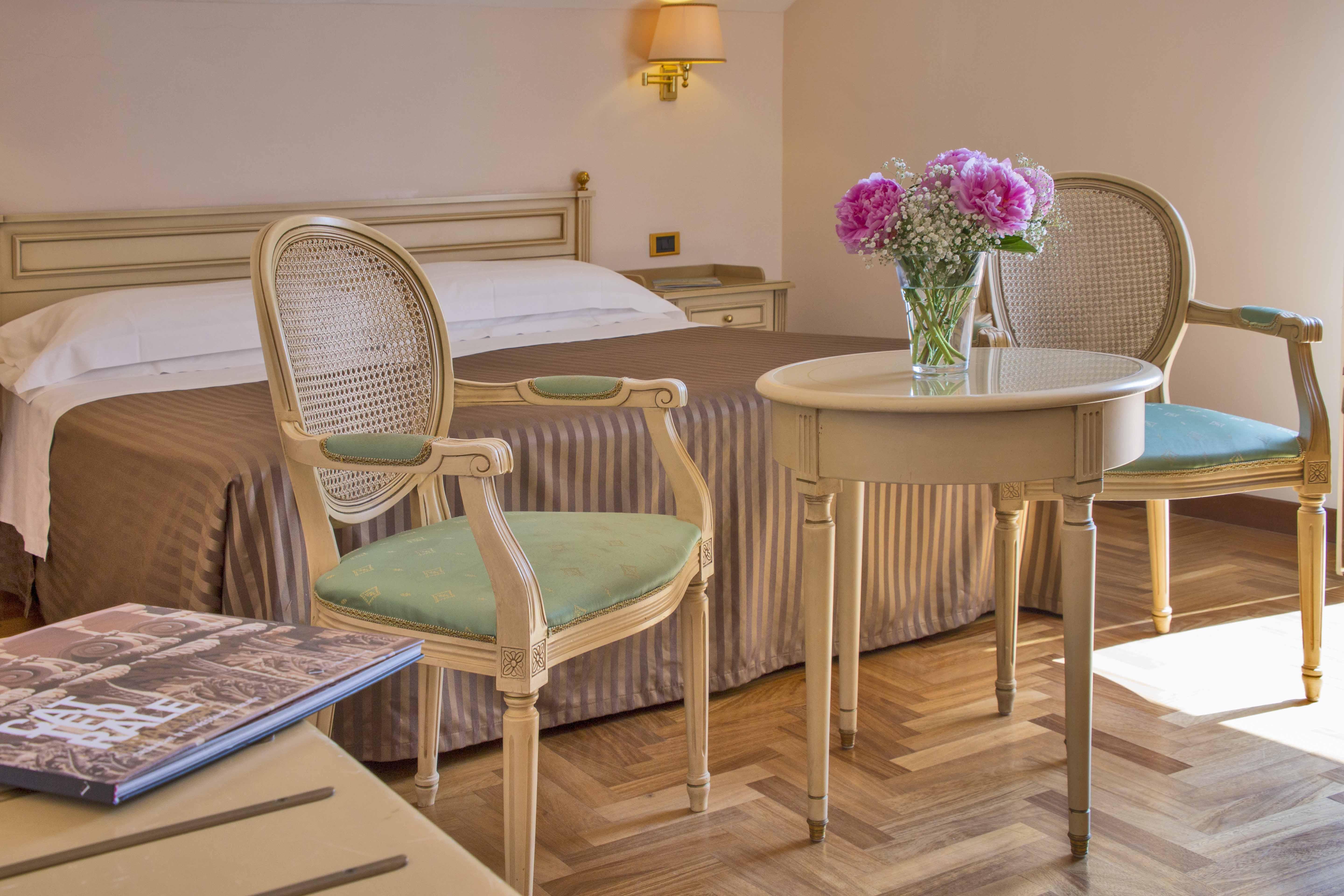 Hotel Grand Politi 4*